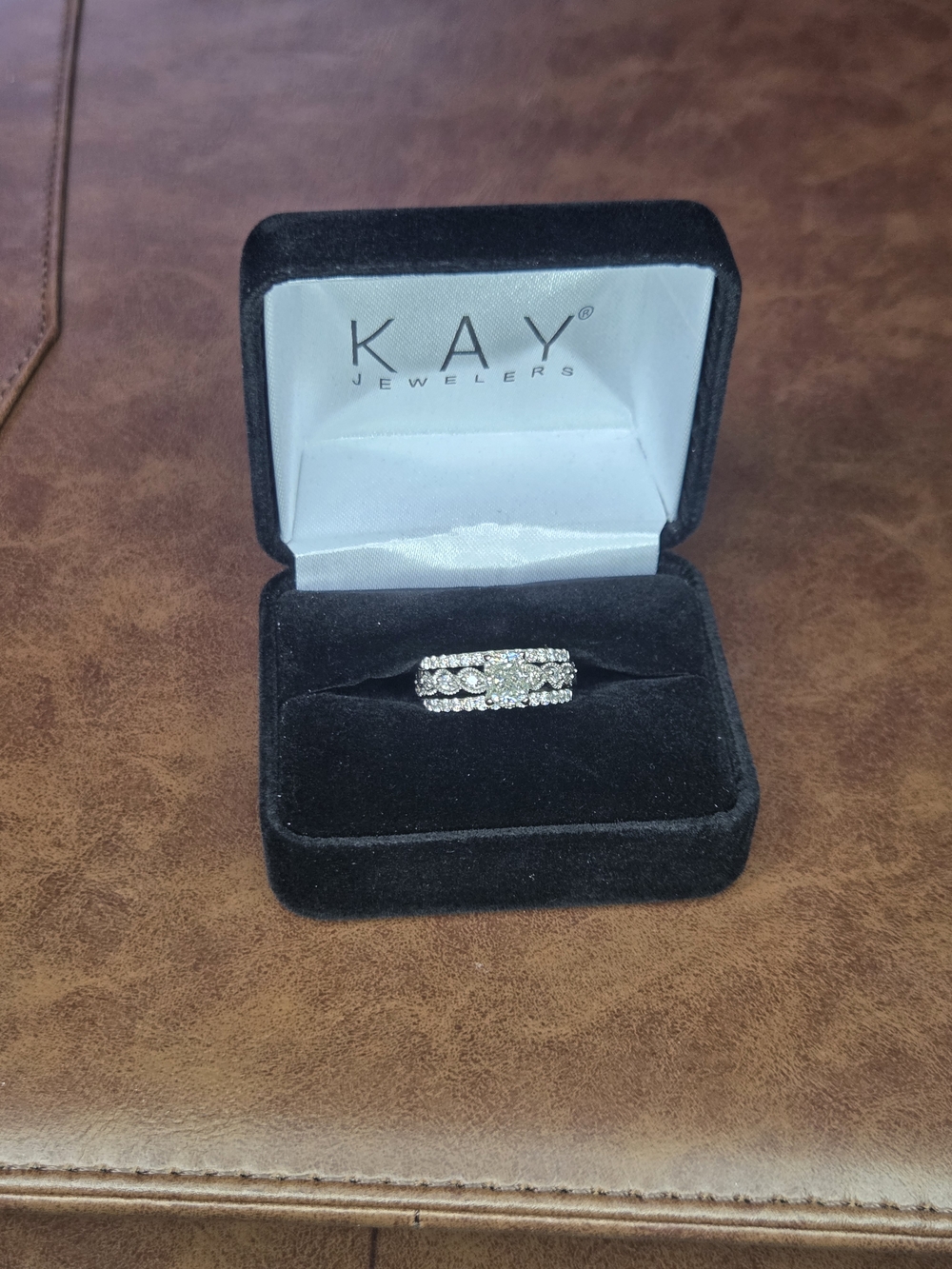 💎 2 Carat Cushion Cut Diamond Engagement Ring + Wedding Band Set (3 CTW) 💠